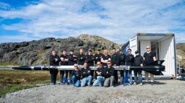 Gruppen til UiS Aerospace som skjøt opp Phoenix 1 på Utsira 21. juni 2025.