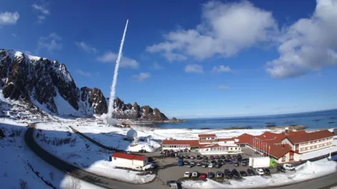 En forskningsrakett blir skutt opp av Andøya Space.
