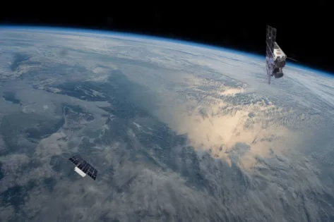 Forskere hos FFI og det nederlandske instituttet TNO har samarbeidet om å lage nanosatellittene til MilSpace2.