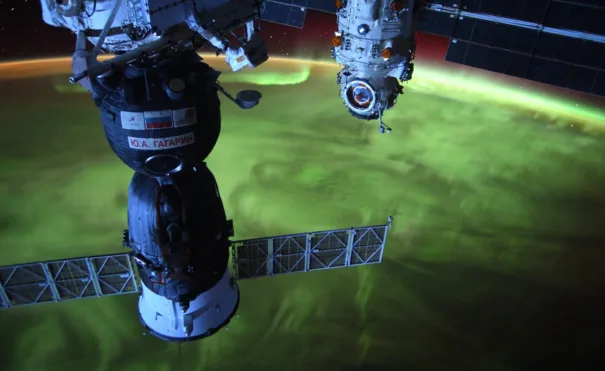 Dårlig romvær gir mye nordlys i jordas atmosfære.