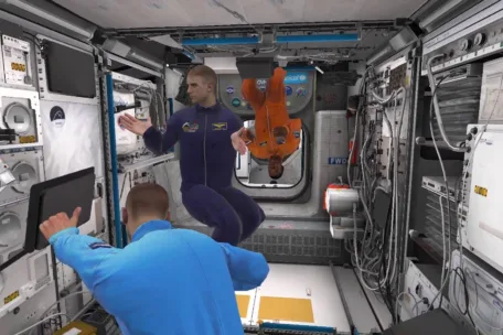 The Norwegian company PaleBlue has created virtual reality for NASA og ESA astronauts.