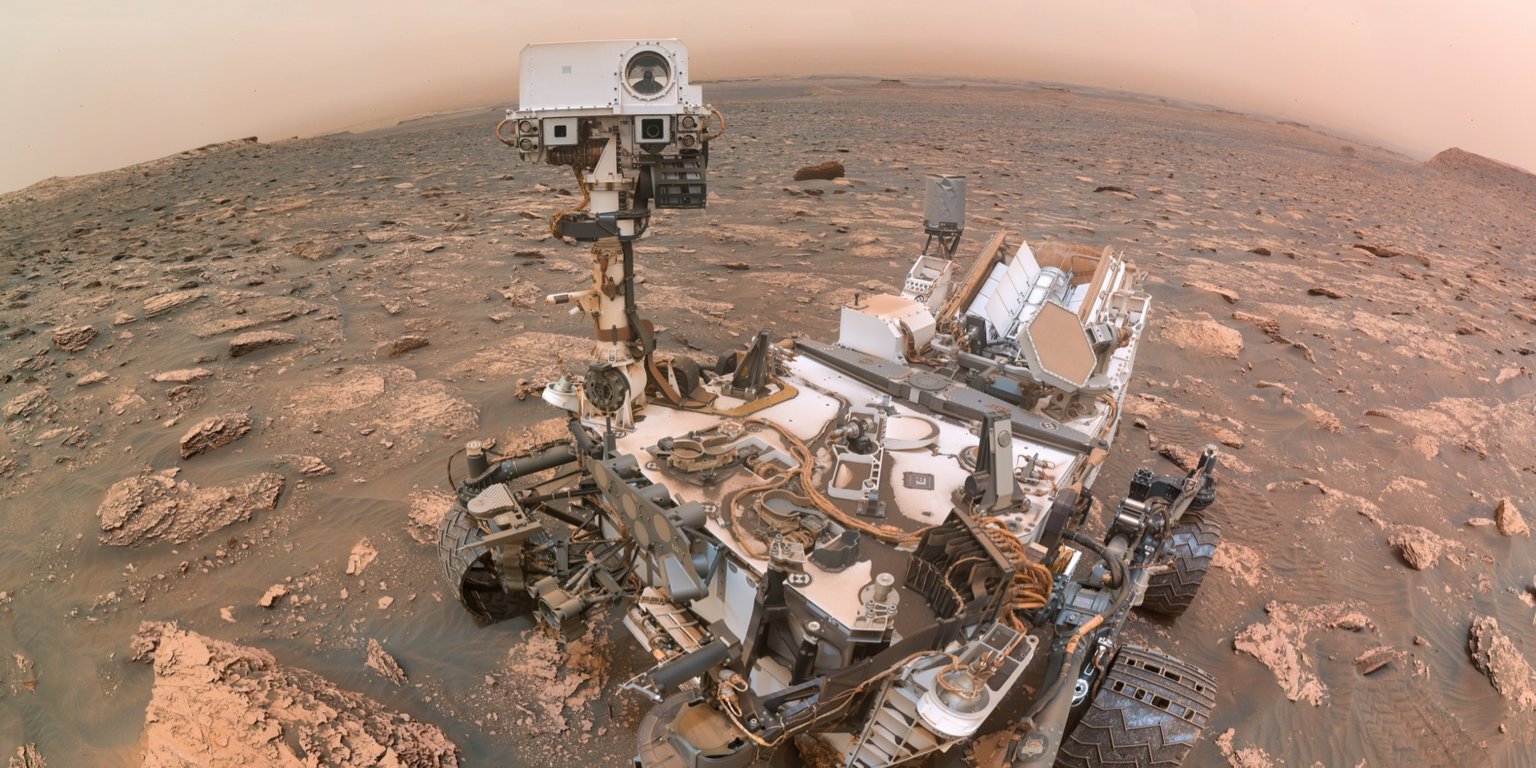 Selvportrett av roveren Curiosity på Mars.