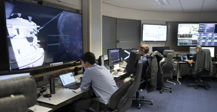 Kontrollrommet til den europeiske servicemodulen hos ESA i Nederland.