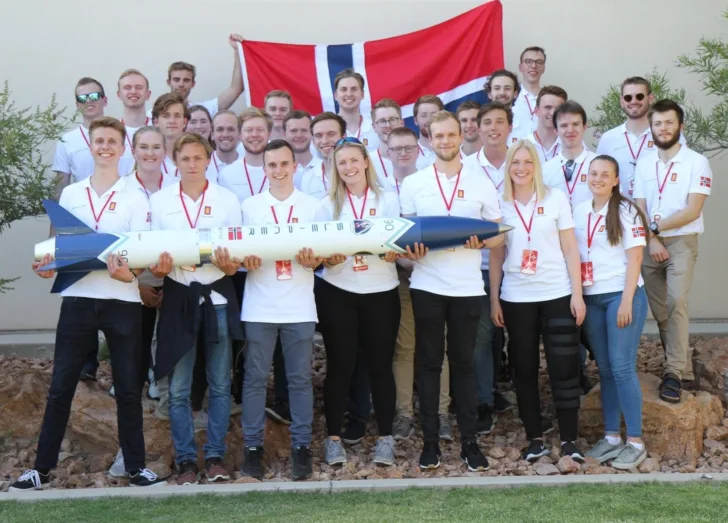 Studentgruppen Propulse NTNU bygger sin egen rakett som de konkurrerer med i Spaceport America Cup.