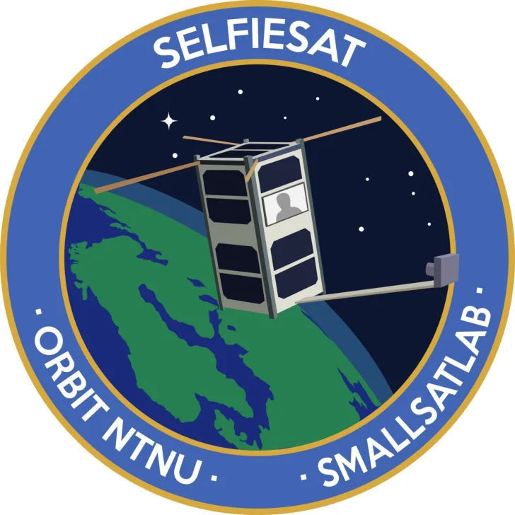 SelfieSat bygges av studentorganisasjonen Orbit NTNU og skytes opp sommeren 2022 av SpaceX.