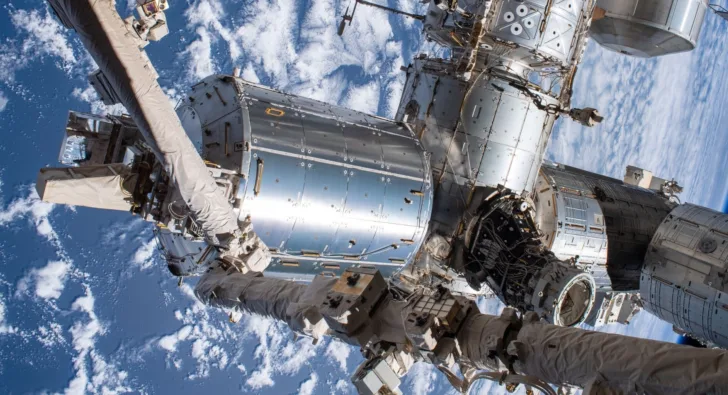 Romstasjonen med det europeiske laboratoriet Columbus i 2019.