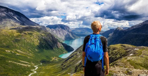 Ikke mange bruker papirkart lenger. Navigasjon er i dag levert av romteknologi.