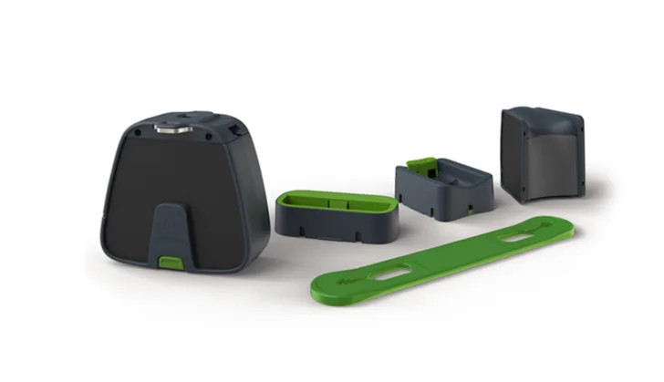 Nofence selger et system for virtuelle gjerder for beitedyr. Det består av en klave som dyrene har på seg, og en app der de virtuelle gjerdene tegnes opp på kart.