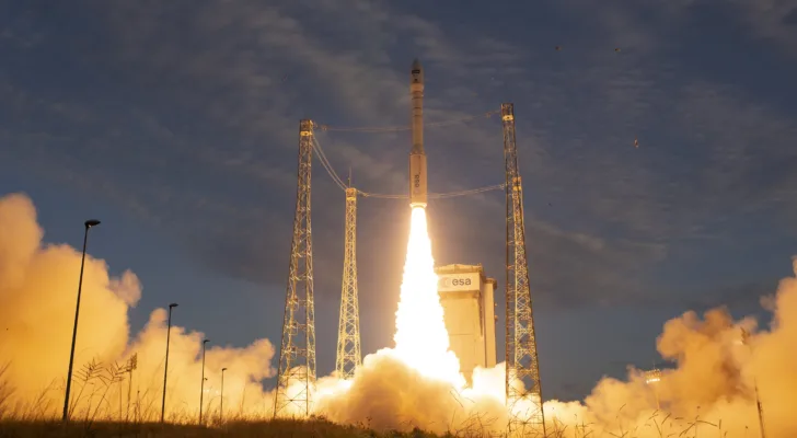 ADM Aeolus skytes opp i en Vegarakett fra Kourou i Fransk Guyana.