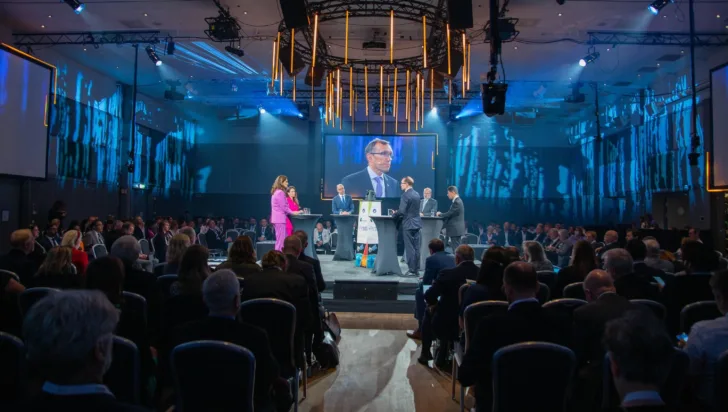 Klima og miljøminister Espen Barth Eide under paneldebatt på GLOC 2023. Foto: IAF / NRS / A. Rochas
