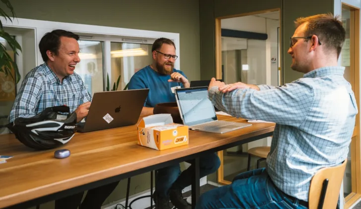 Under CASSINI Hackathon Norway 2022 skulle deltakerlagene foreslå løsninger som bruker satellittdata for å gjøre reiselivet mer bærekraftig.