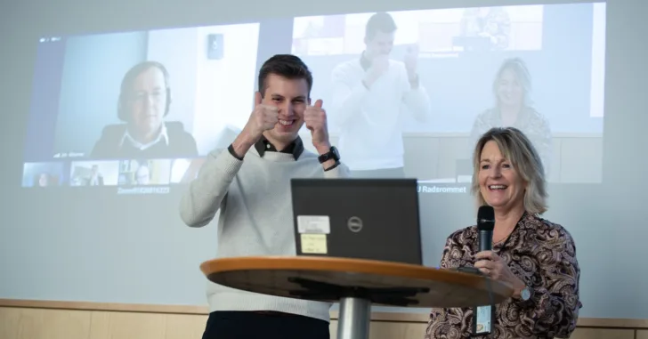 De rominteresserte studentene på NTNU var glade for at det nye samarbeidet med ESA nå har åpnet.