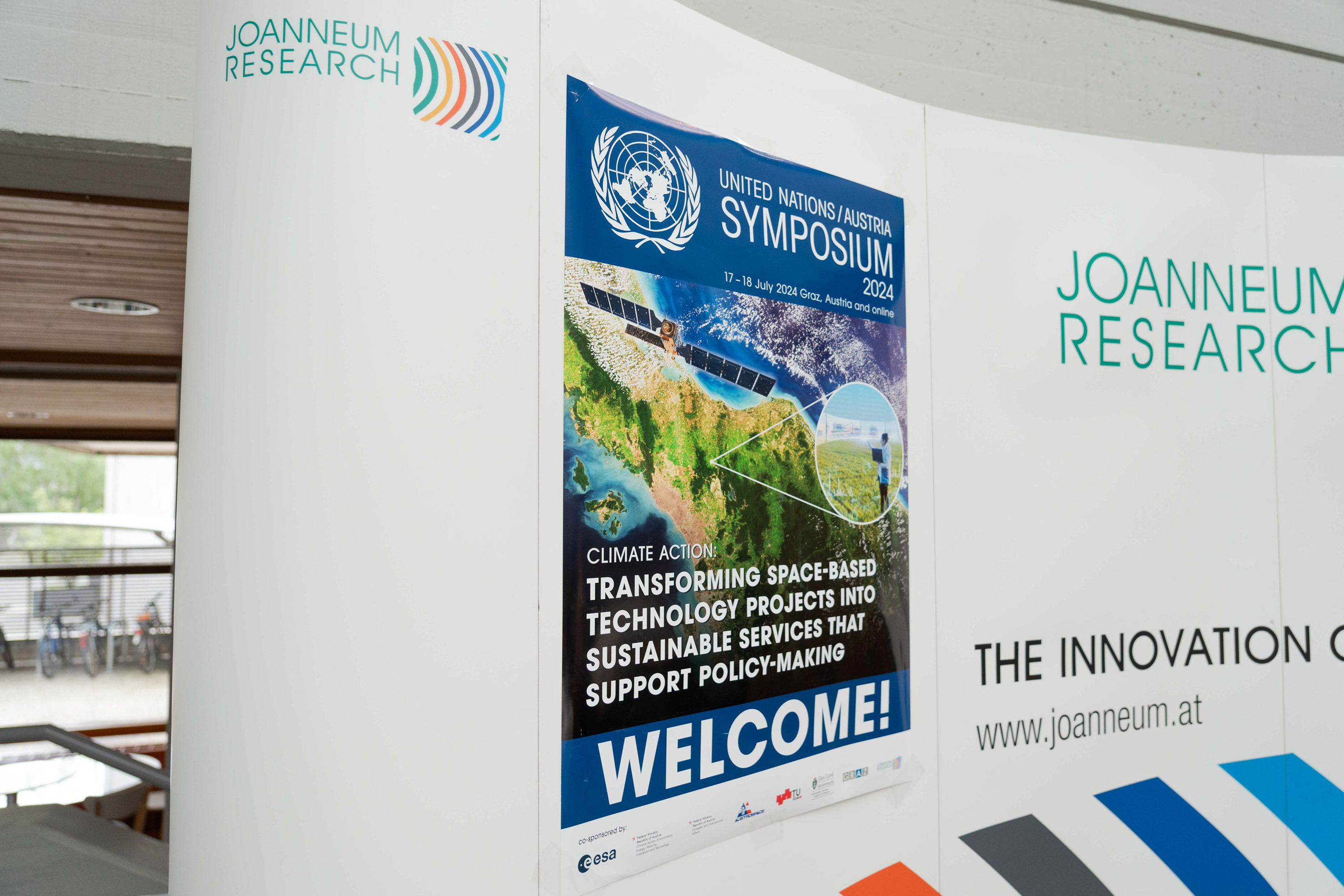 Møtet til UNOOSA i Østerrike i juli 2024 hadde som tema hvordan data og teknologi fra rommet kan gjøres om til bærekraftige tjenester som støtter politiske beslutninger.